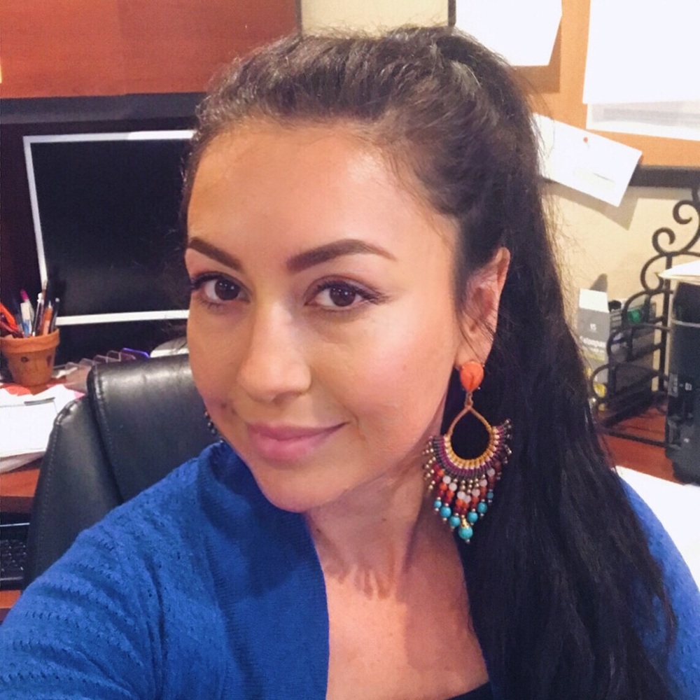 Meet your Posher, Marcela